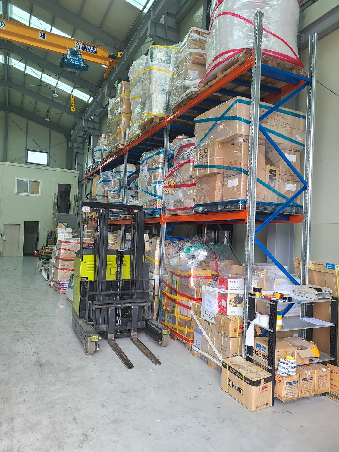 Spare parts kept on warehouse shelving